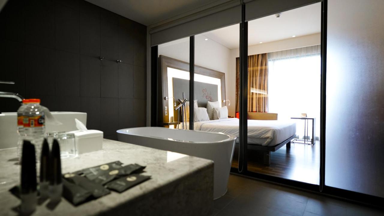 Novotel Banjarmasin Airport Banjarbaru Ngoại thất bức ảnh
