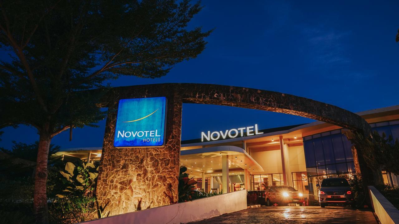 Novotel Banjarmasin Airport Banjarbaru Ngoại thất bức ảnh